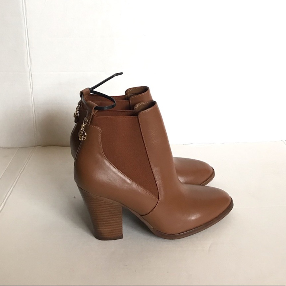 MICHAEL Kors Lottie Leather Booties Ankle Boot 8.5